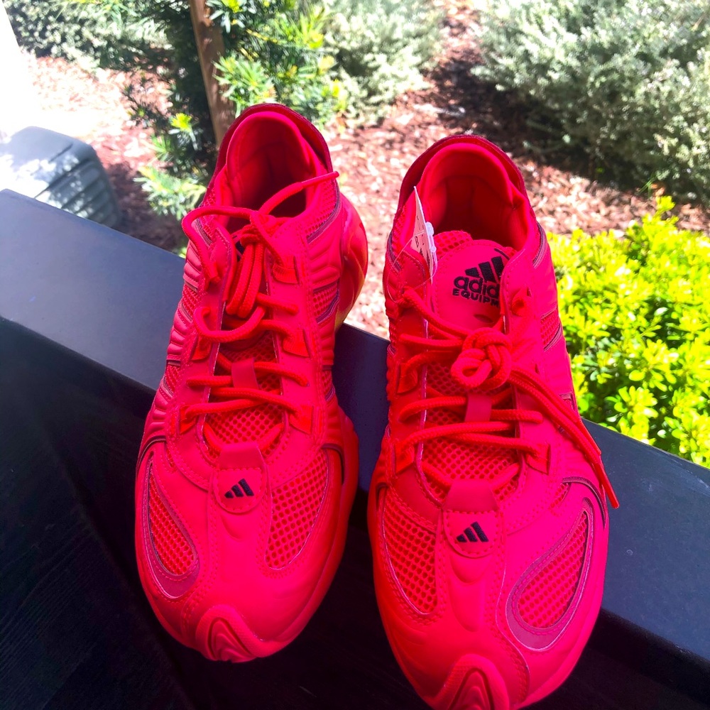 💕ADIDAS Originals 💕 Lifestyle Running Shoes